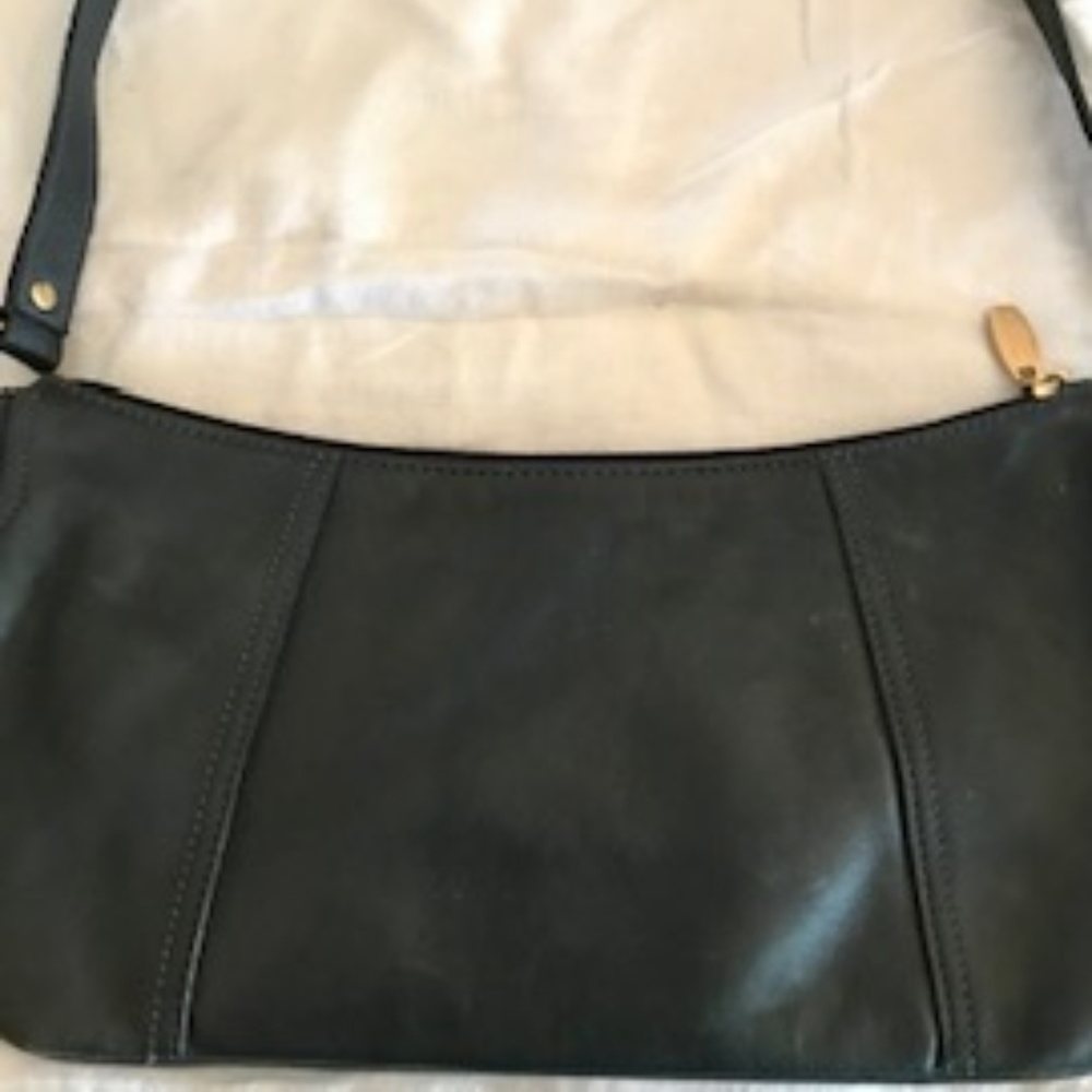 EUC Clark’s navy leather bag